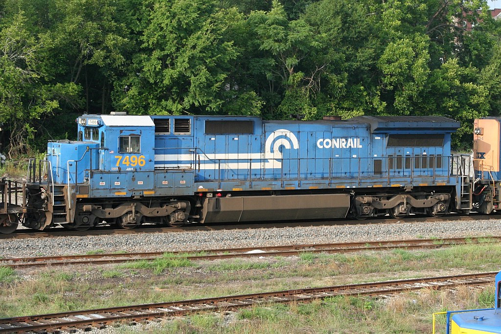 CSX 7496 on NB freight